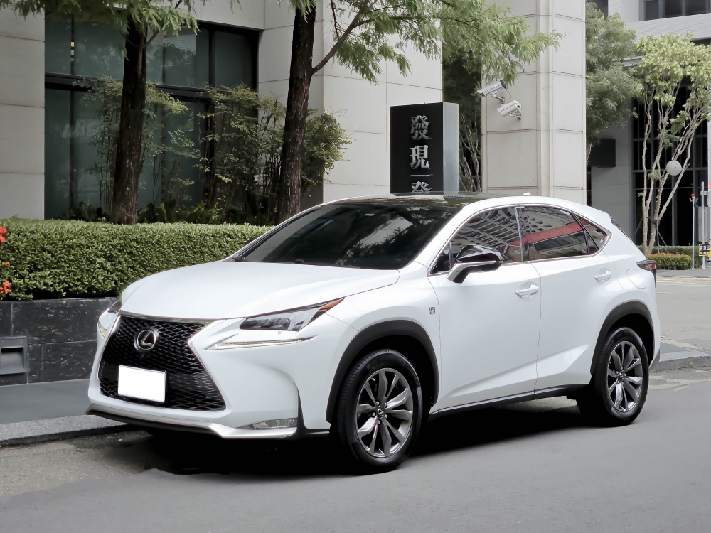 2016 LEXUS