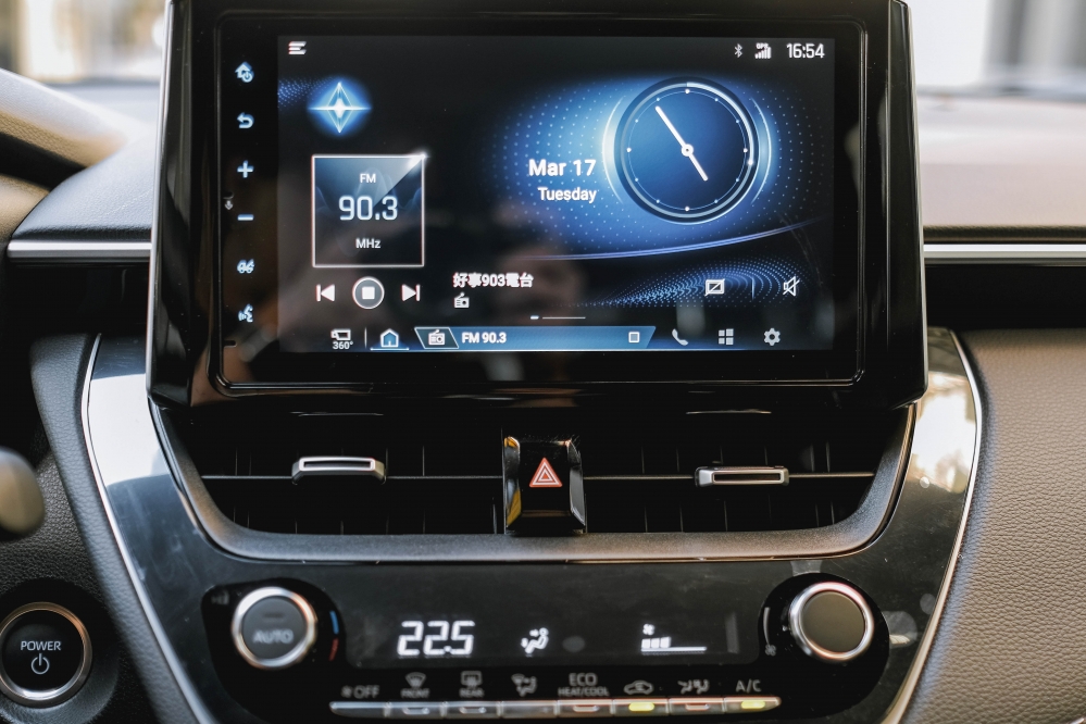 2026 TOYOTA COROLLA CROSS HYBRID