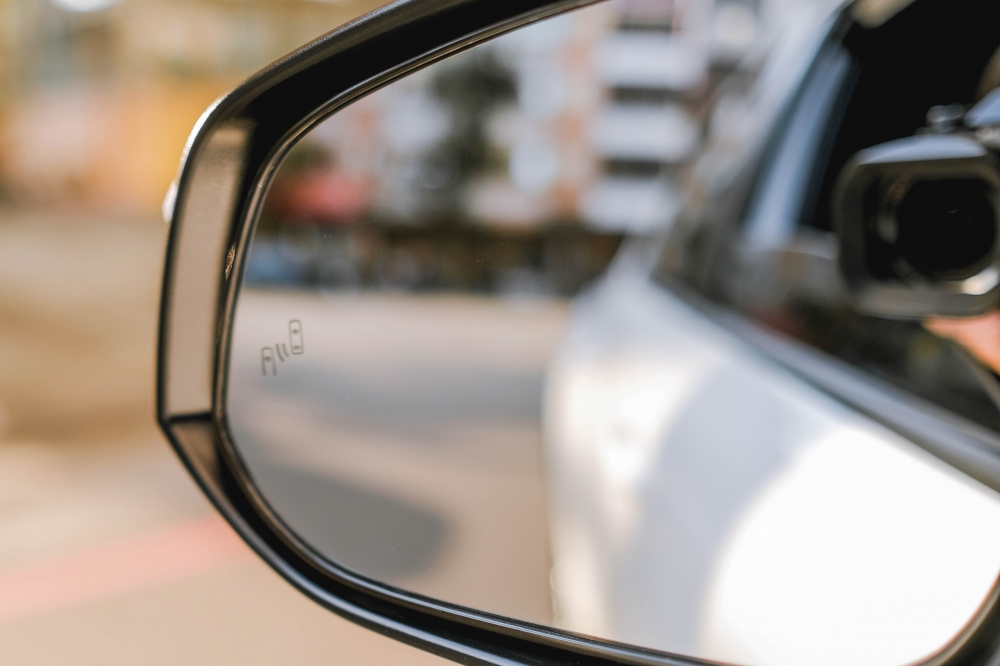 2026 TOYOTA COROLLA CROSS HYBRID