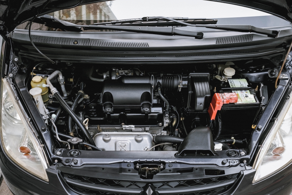 2011 MITSUBISHI COLT PLUS