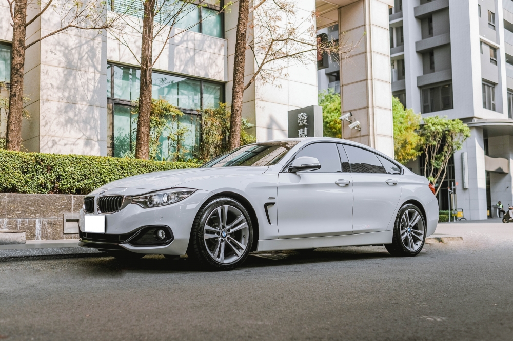 2016 BMW 4