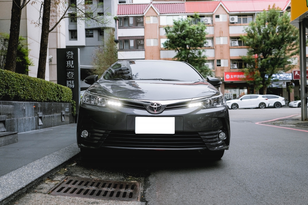 2017 TOYOTA COROLLA ALTIS