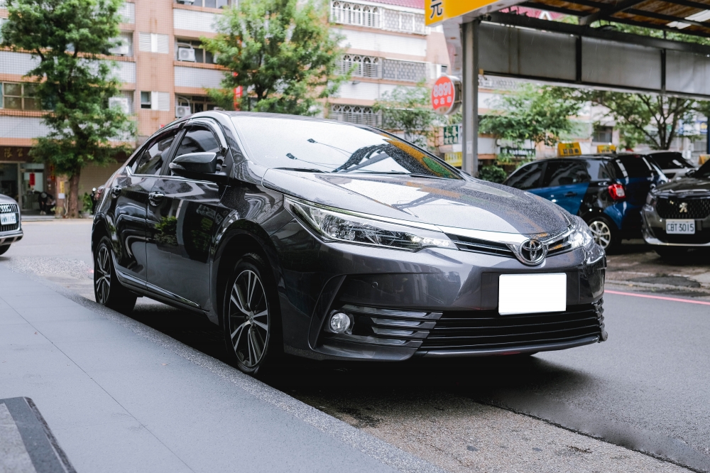 2017 TOYOTA COROLLA ALTIS