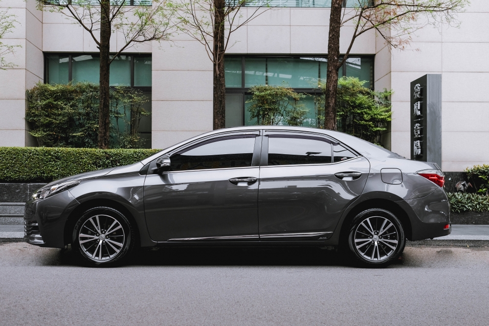 2017 TOYOTA COROLLA ALTIS