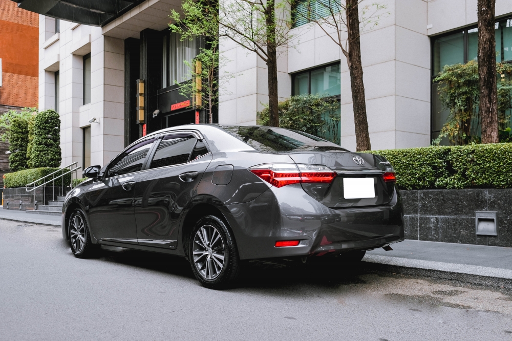 2017 TOYOTA COROLLA ALTIS