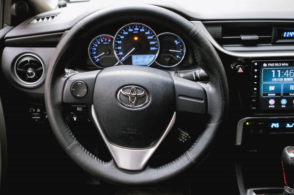 2017 TOYOTA COROLLA ALTIS