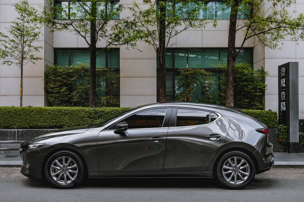 2021 MAZDA 3